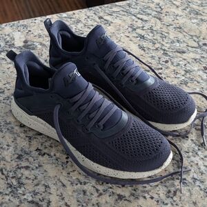 APL TECHLOOM TRACER ~Men's Sz 7.5~New Without Tags